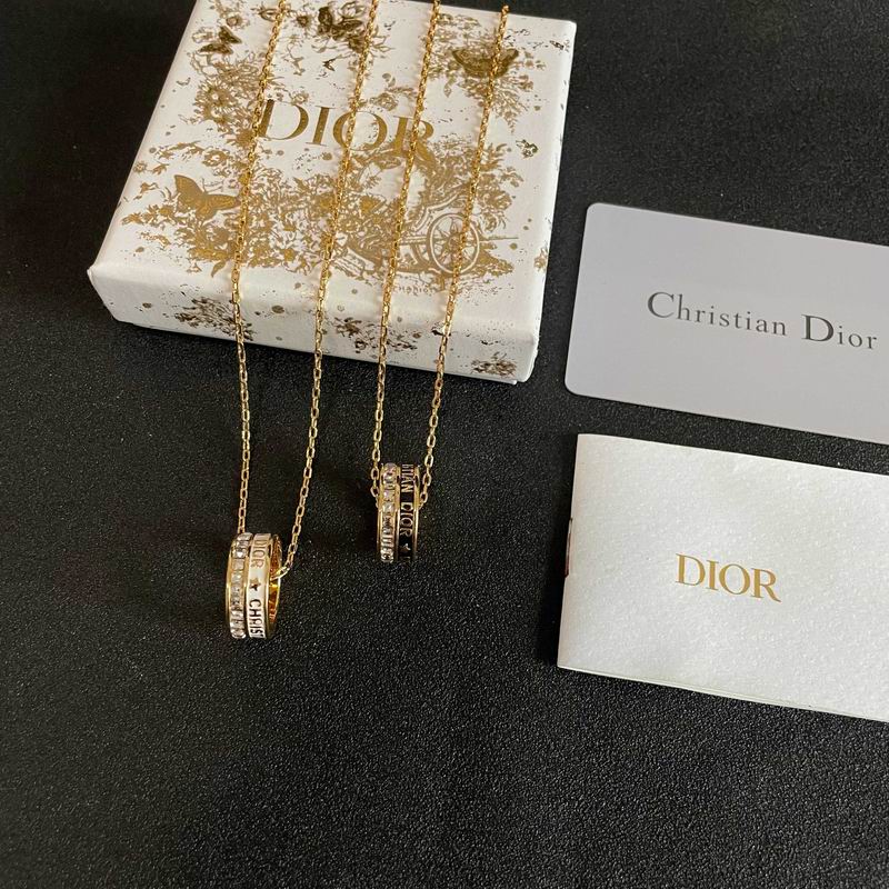 Dior Necklace 05yxs43